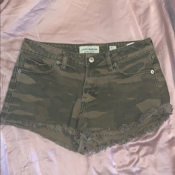 Lucky Brand Pants - Low rise Camo shorts LUCKY